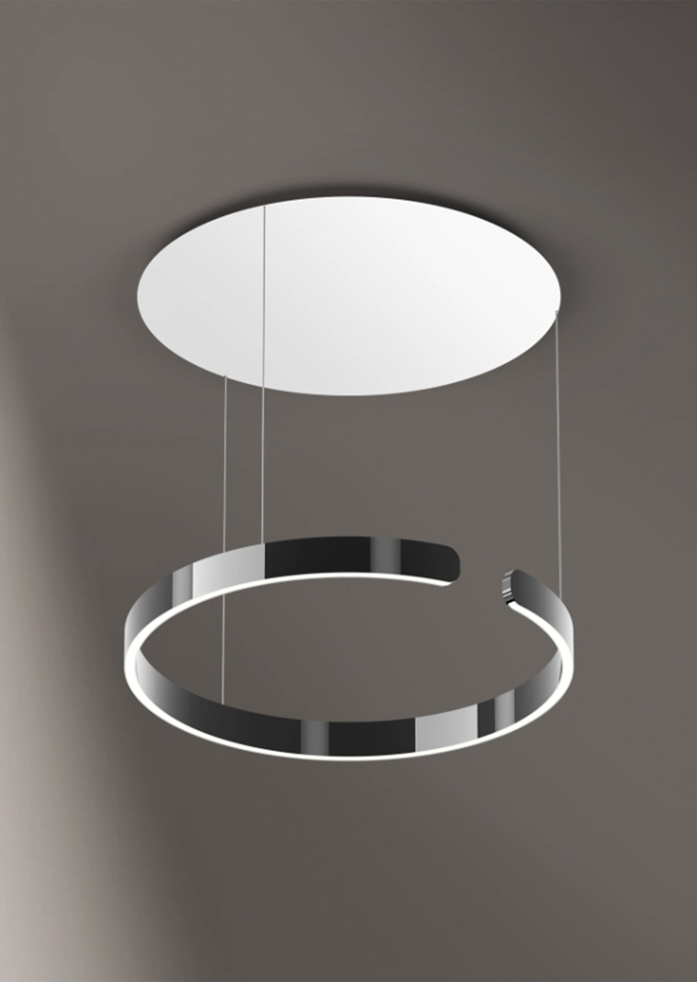 Mito Sospeso (Dark Chrome)